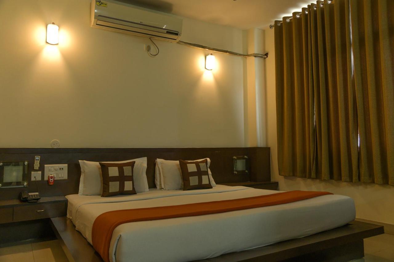 Hotel Earl Grey Jorhat Exterior photo