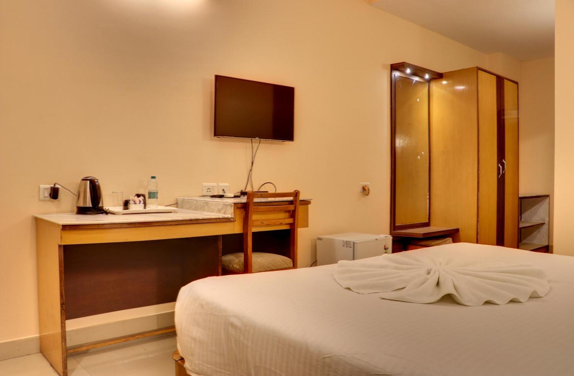 Hotel Earl Grey Jorhat Exterior photo