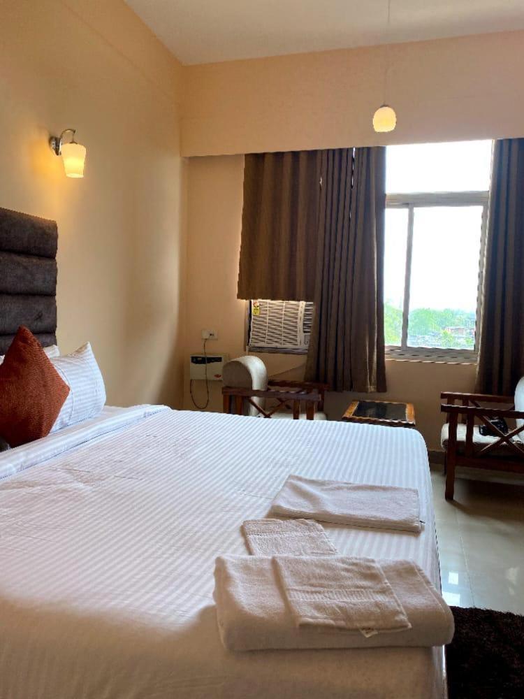 Hotel Earl Grey Jorhat Exterior photo